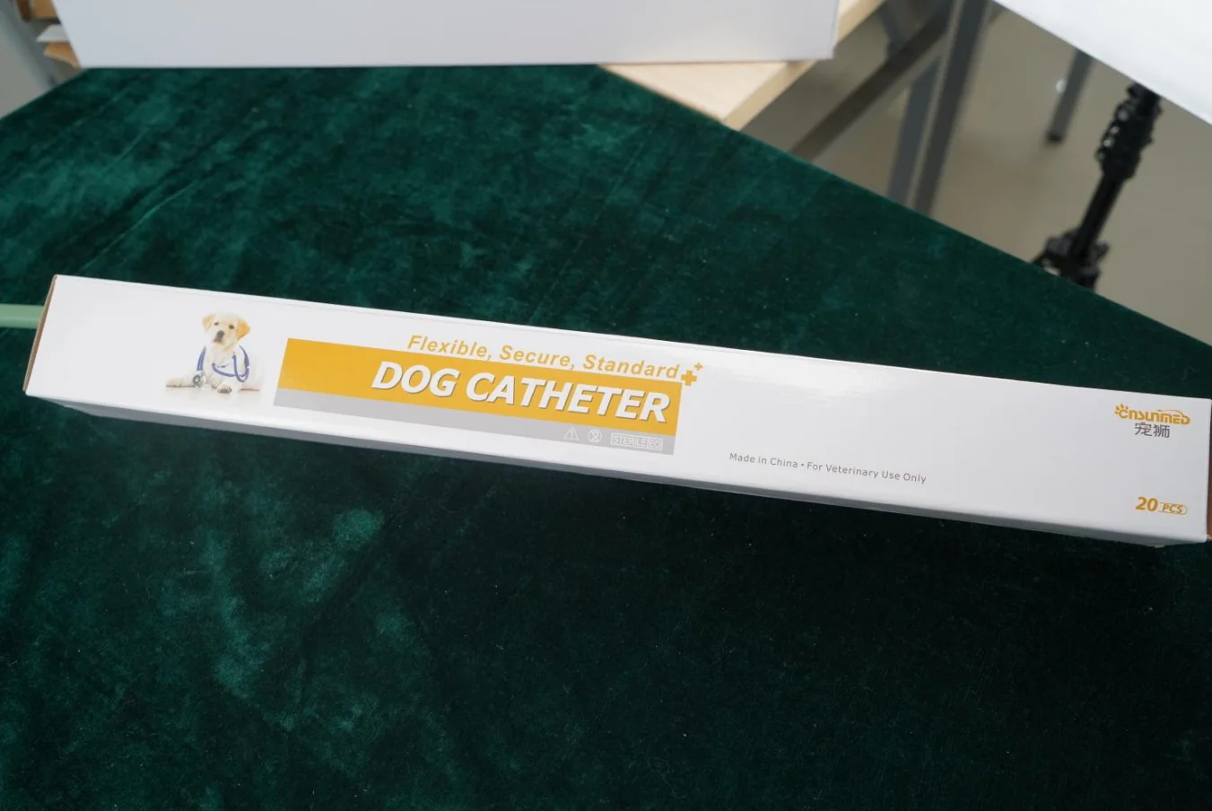 Dog Catheter 8FR*20Inches 2.6*500mm Closed Side Holes Sterile