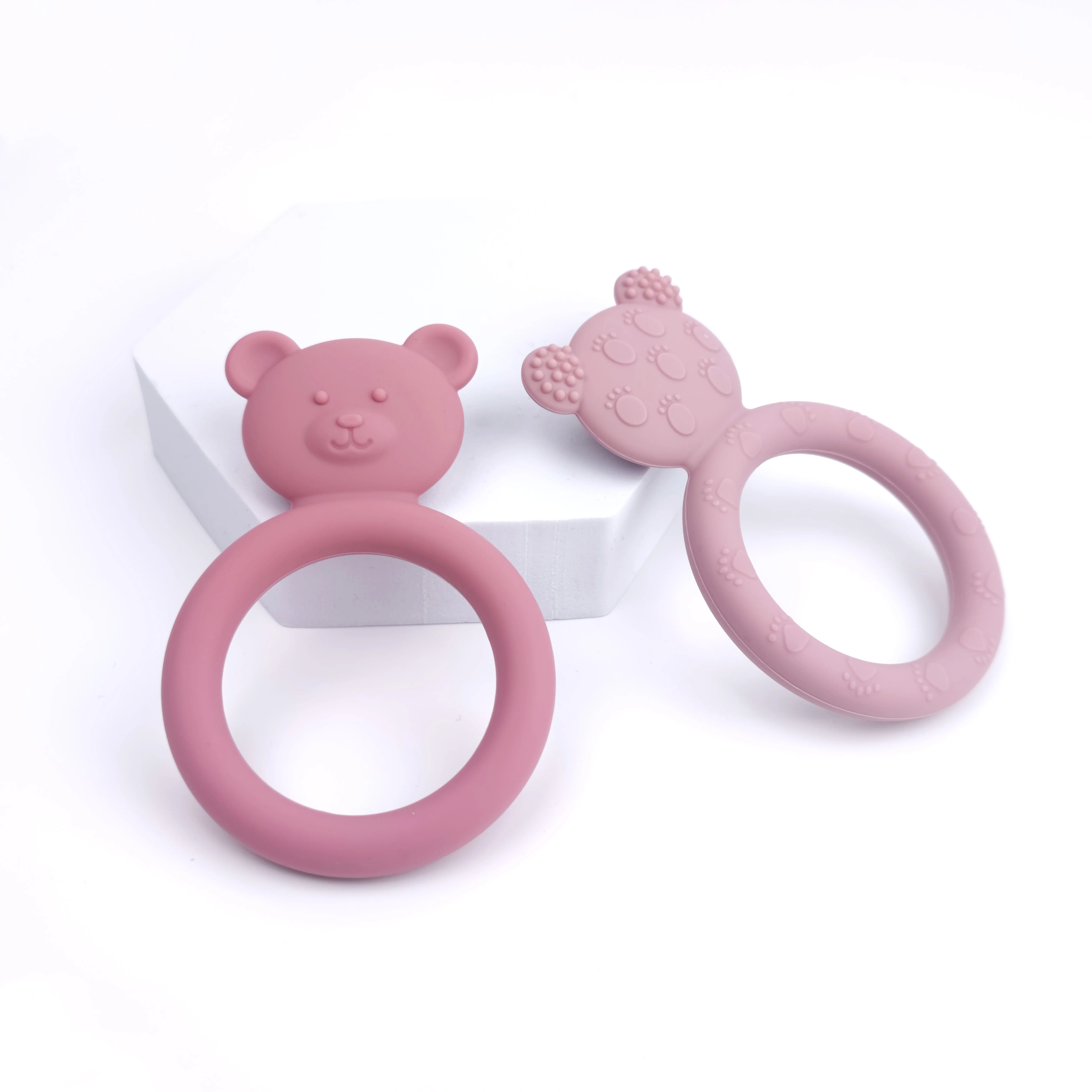 Wholesale BPA Free Silicone Baby Chewable Teether Multi-Textured Baby Teething Toy Bear Ring
