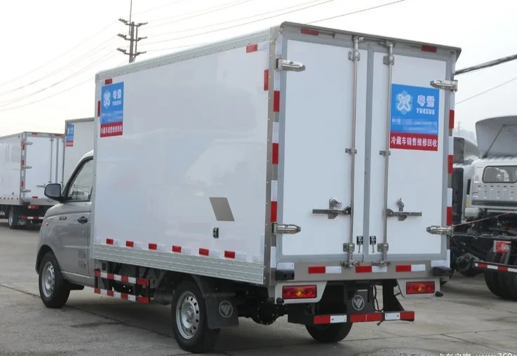 Factory Supply Cheap Price High Quality 4x2 Refrigerated cooling box Van truck