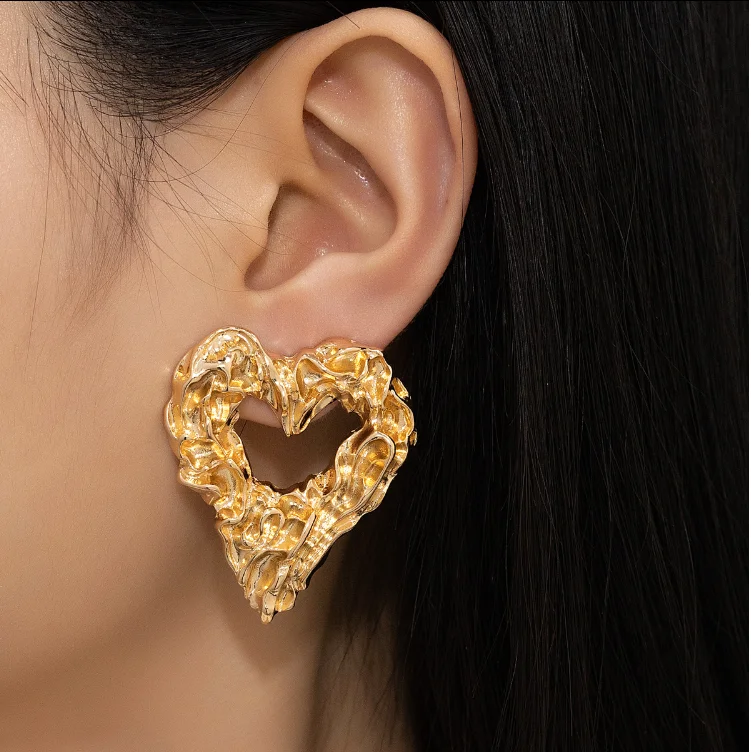 New Hollow Big gold plated large Heart Hoop Earrings For WomenJewelry Wholesale