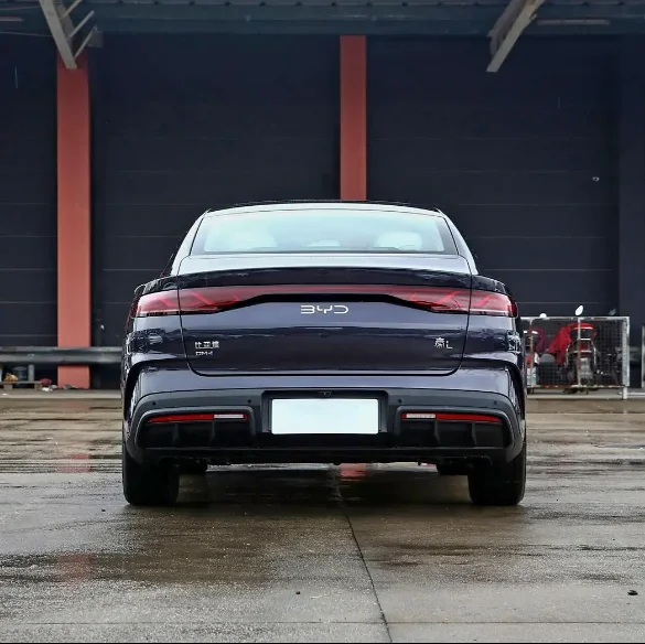Byd QinL Qin L Dm-I 2023 Lingxian Edition 120 км отличная версия в наличии теперь Plus Plug-in Hybrid