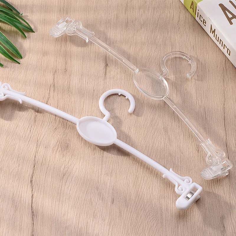 FF2400 Custom Plastic Transparent Underwear Hangers Lingerie Shop Display Hanger with Clips Clothes Underwear Bra Rack