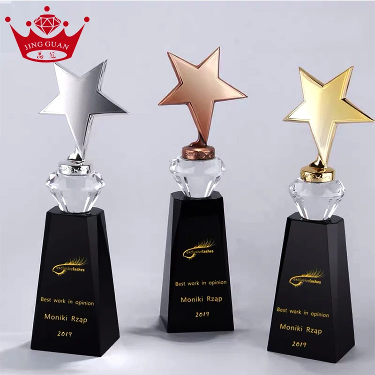 
Hot Sale Custom Fashion Creative Star Shape Metal Crystal Award Trophy 