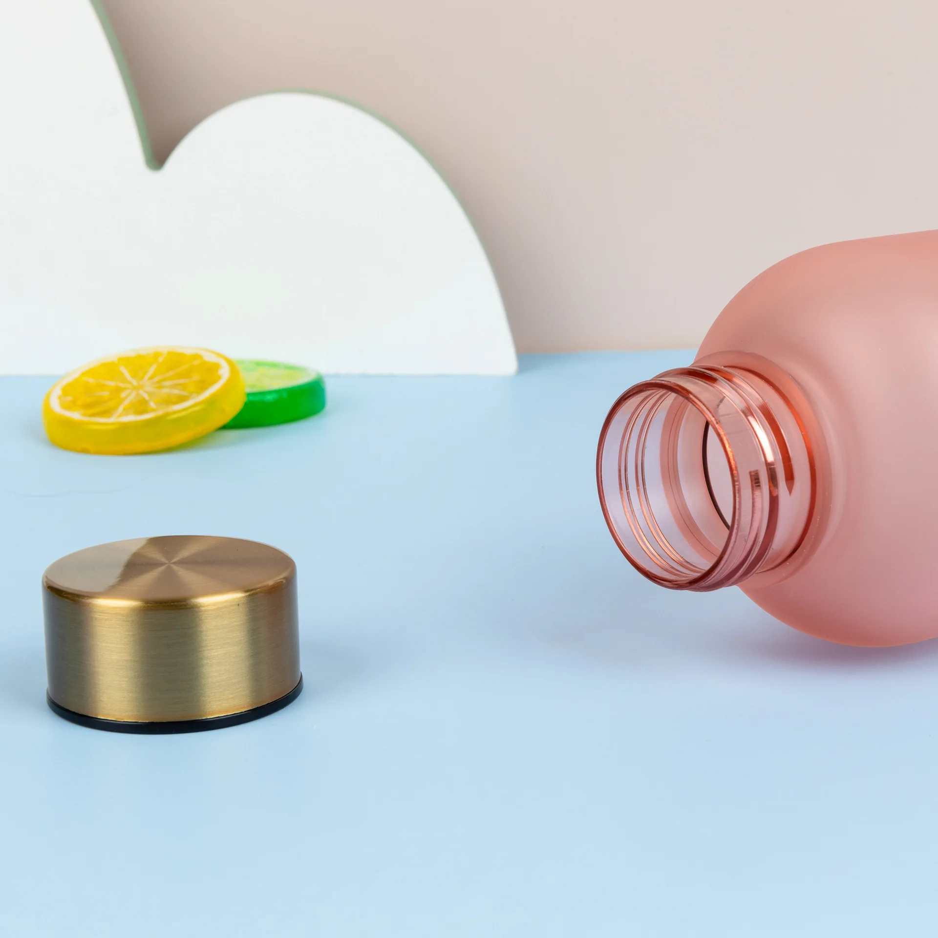 Factory Wholesale Low Price 1000ml 32 oz Motivational Matte Water Bottles High Quality Plastic Water Bottle