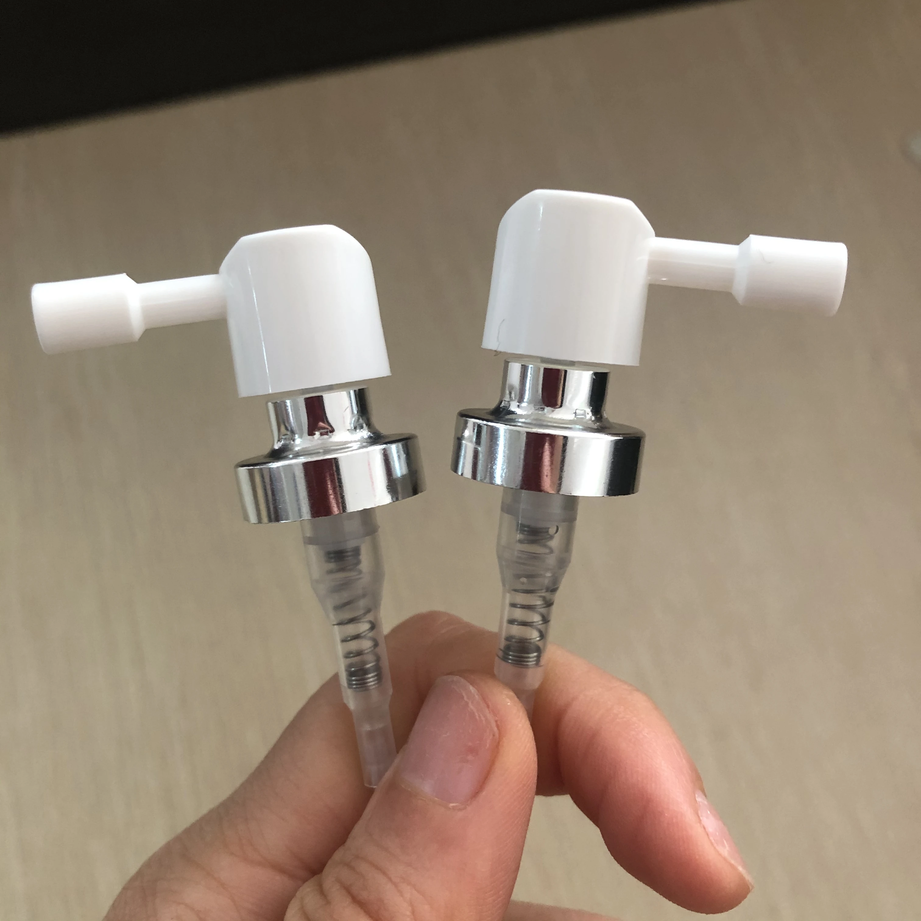 PP Medical Throat Sprayer Oral Plastic Nasal Sprayer With Throat Use, Mouth Long Nozzle Mist Bottle Cap Hdpe Spray Bottle