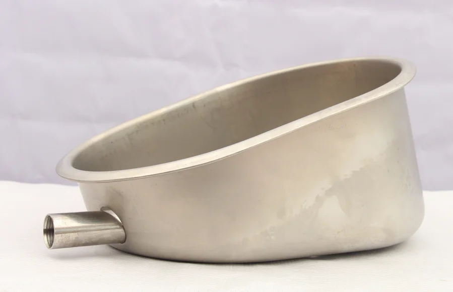 2021 New Design Pig Farm Accessories Oval Water Bowl With Nipple Drinker For Pigs And Piglets