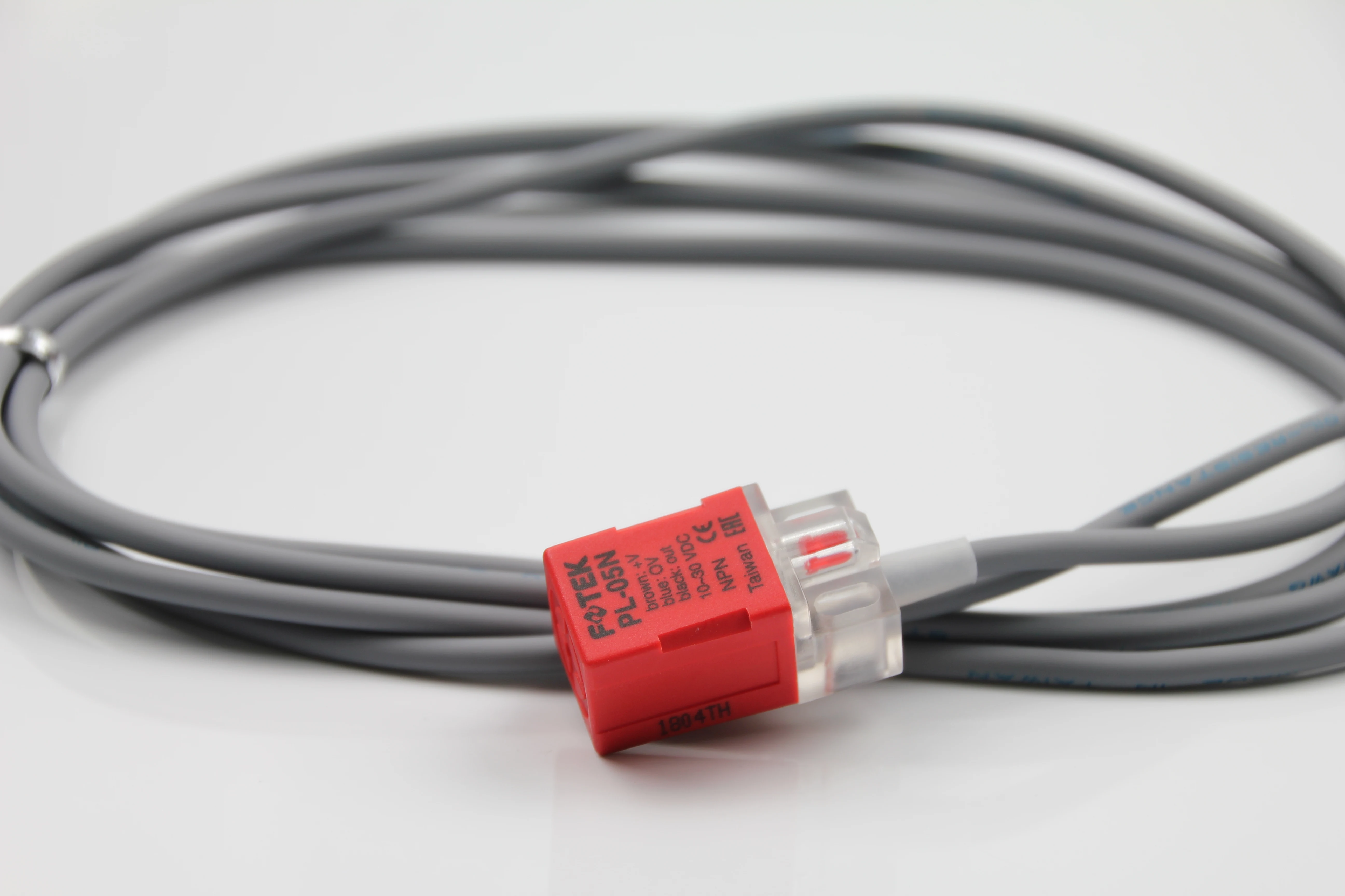 FOTEK Square Proximity Switch PL-05N NPN. NO Normally Open Detection Distance 5 mm Sensor