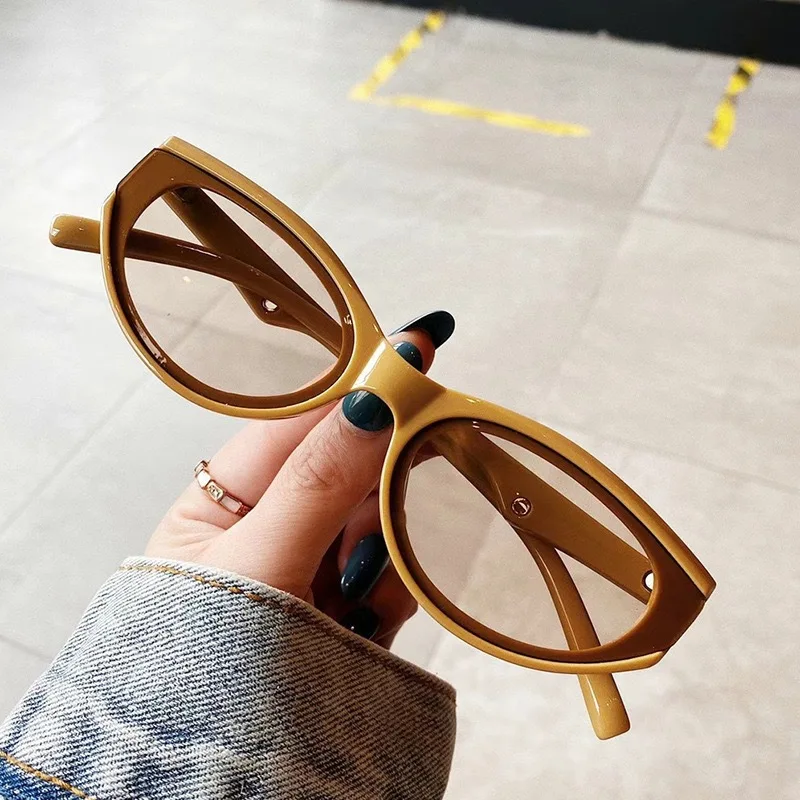 3942 new style plastic butterfly shaped black small frame retro glasses wholesale Champagne cat eye sunglasses