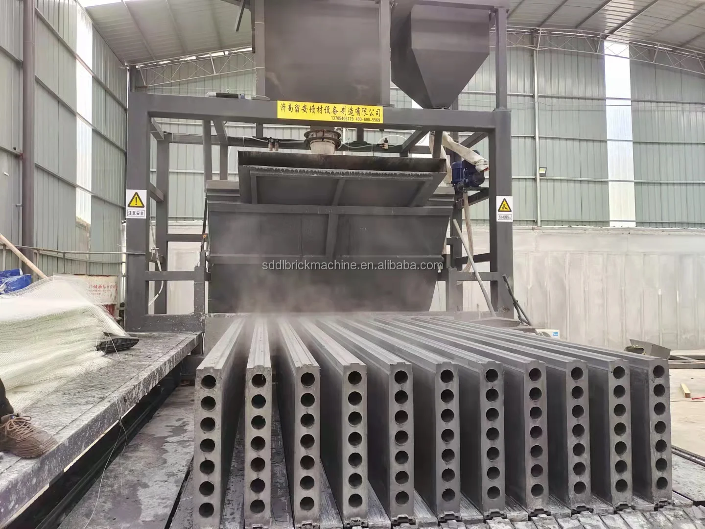 Машина для производства гипсокартона/Производственная линия гипсокартона