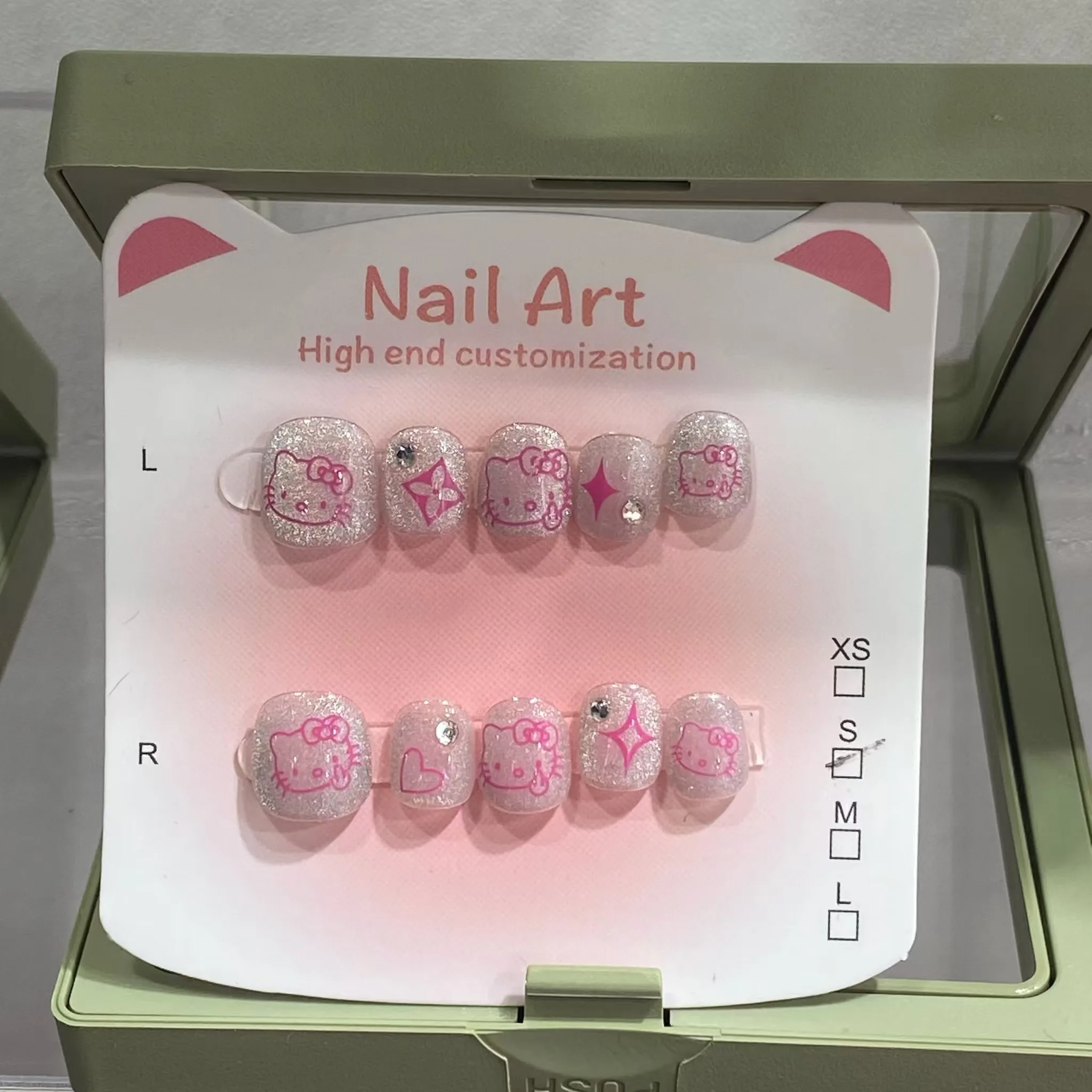 The Latest Beautiful and Glamorous Ladies Nail Art High Quality Wholesale Pressed on Nails