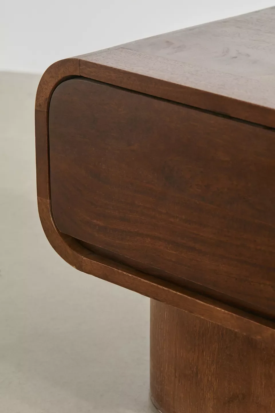 Hotel Furniture Minimalist Bedside Table Classic Curved Wooden Bedroom Nightstands with Drawer