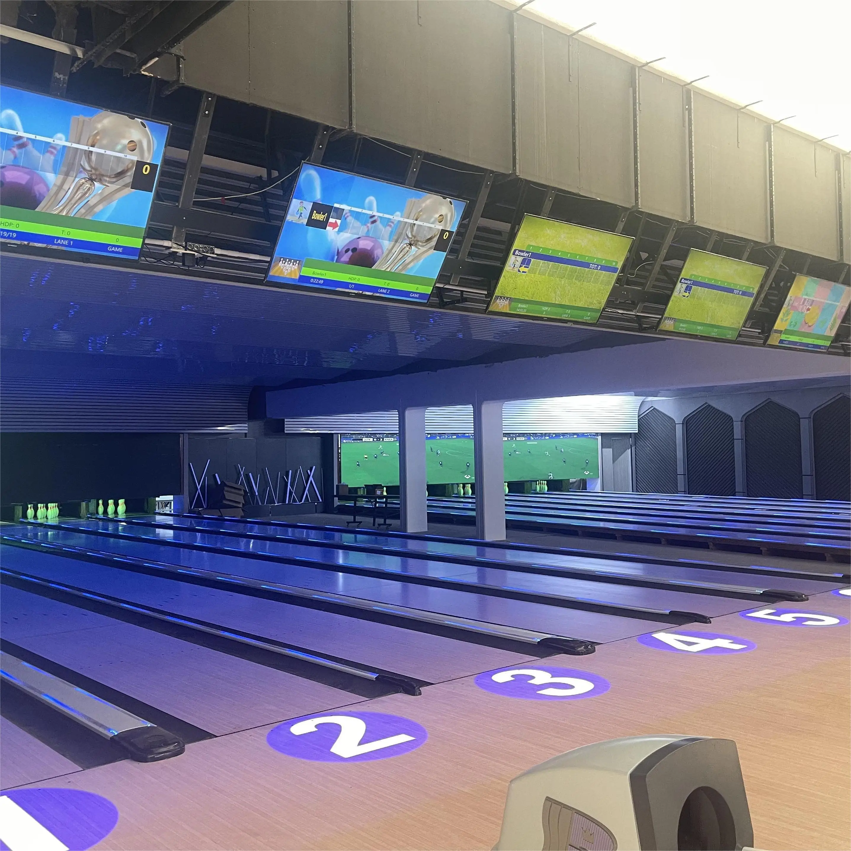 HOT Sale Bowling Lanes System Set Bowling Machine Customized Bowling Equipment for Amusement Park