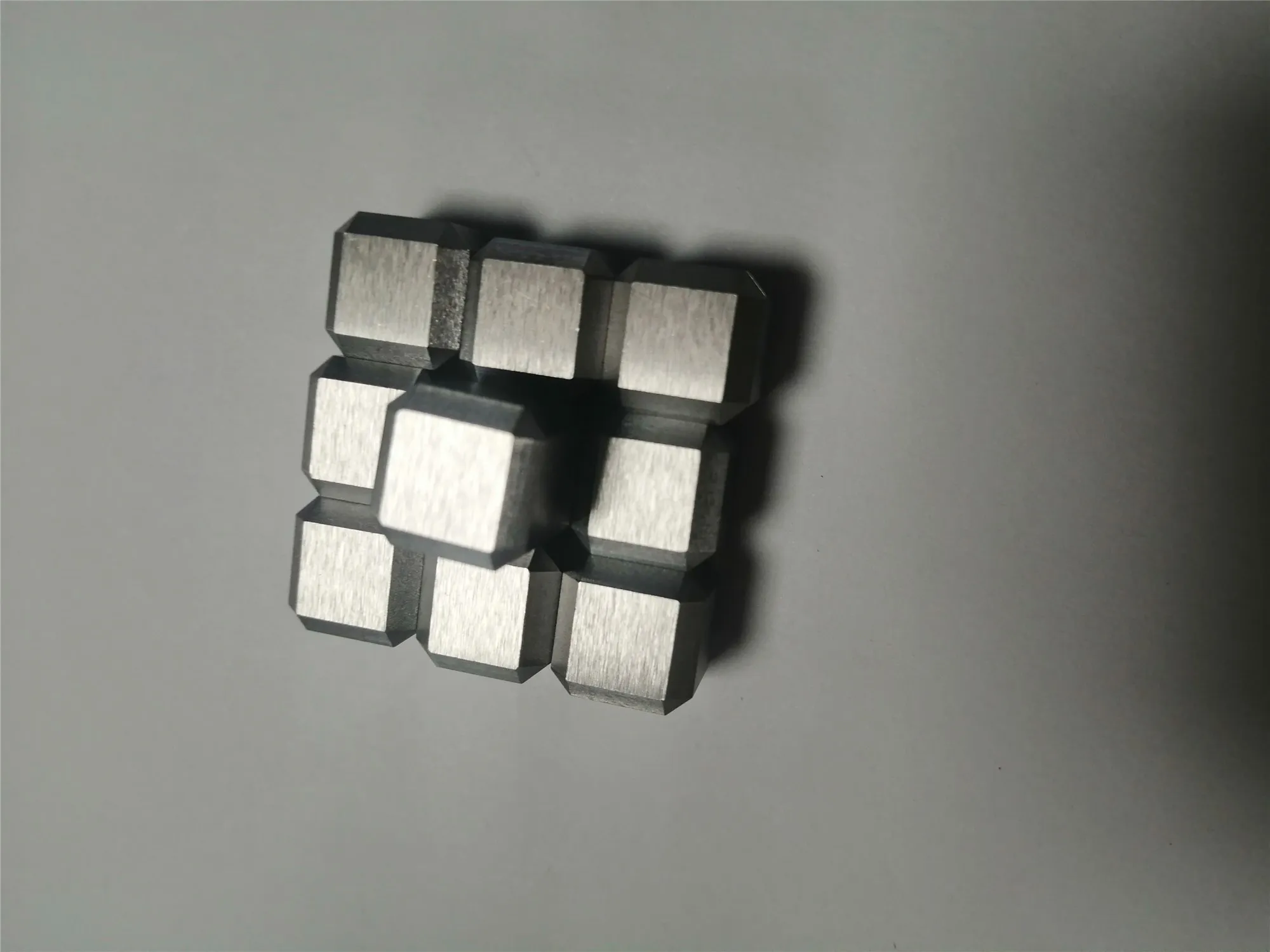 China products tungsten metal cube 99.95% purity 1kg tungsten cube