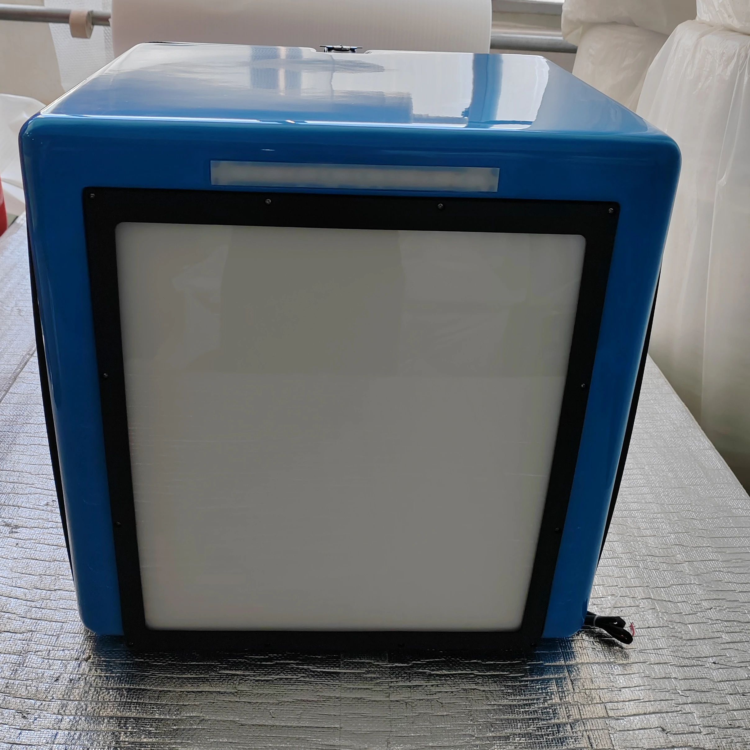 Fiberglass  motorcycle  helmet full face bag plastic food delivery box for delivery packaging LED Light Side Open box