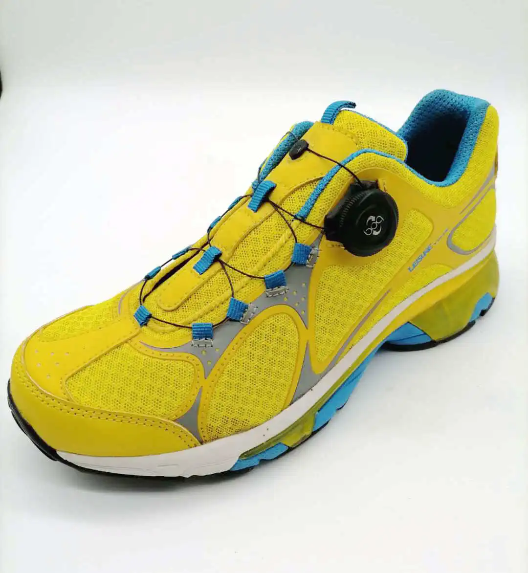 
2020 New Running Shoes Outdoor boots Cross-boarder Lightweight Sneakers with rotate buckle up 