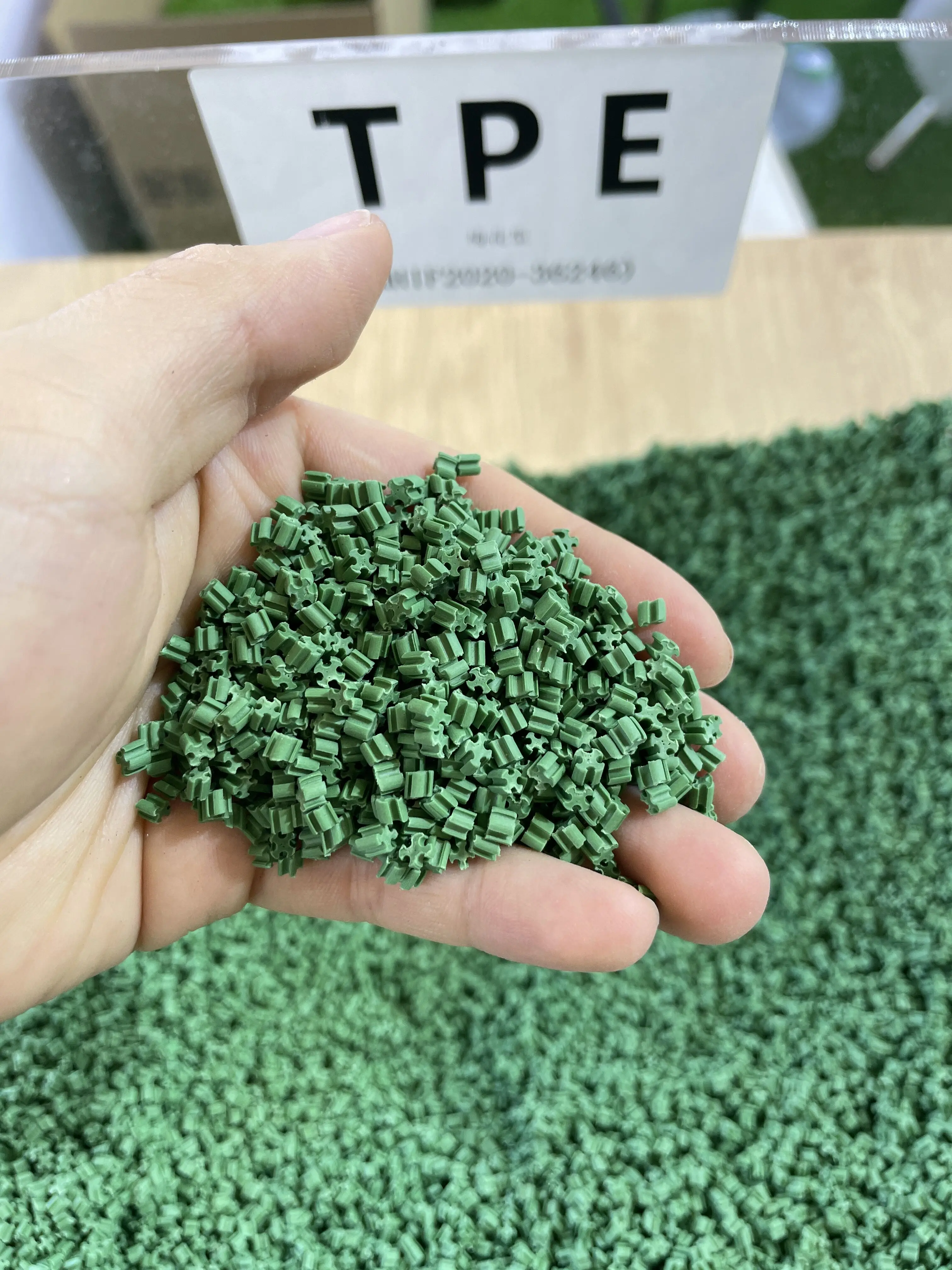 TPE material infill soccer field EPDM Granule Rubber Price, rubber Granules, Polyurethane Binder Rubber Granule