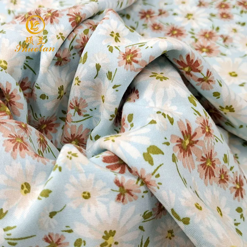 Printed 100% Rayon 90GSM Lightweight Fabric Hot Sale Various Floral Widely Used in Skirt/dress/beach Shirt Fabric Woven Tshirts