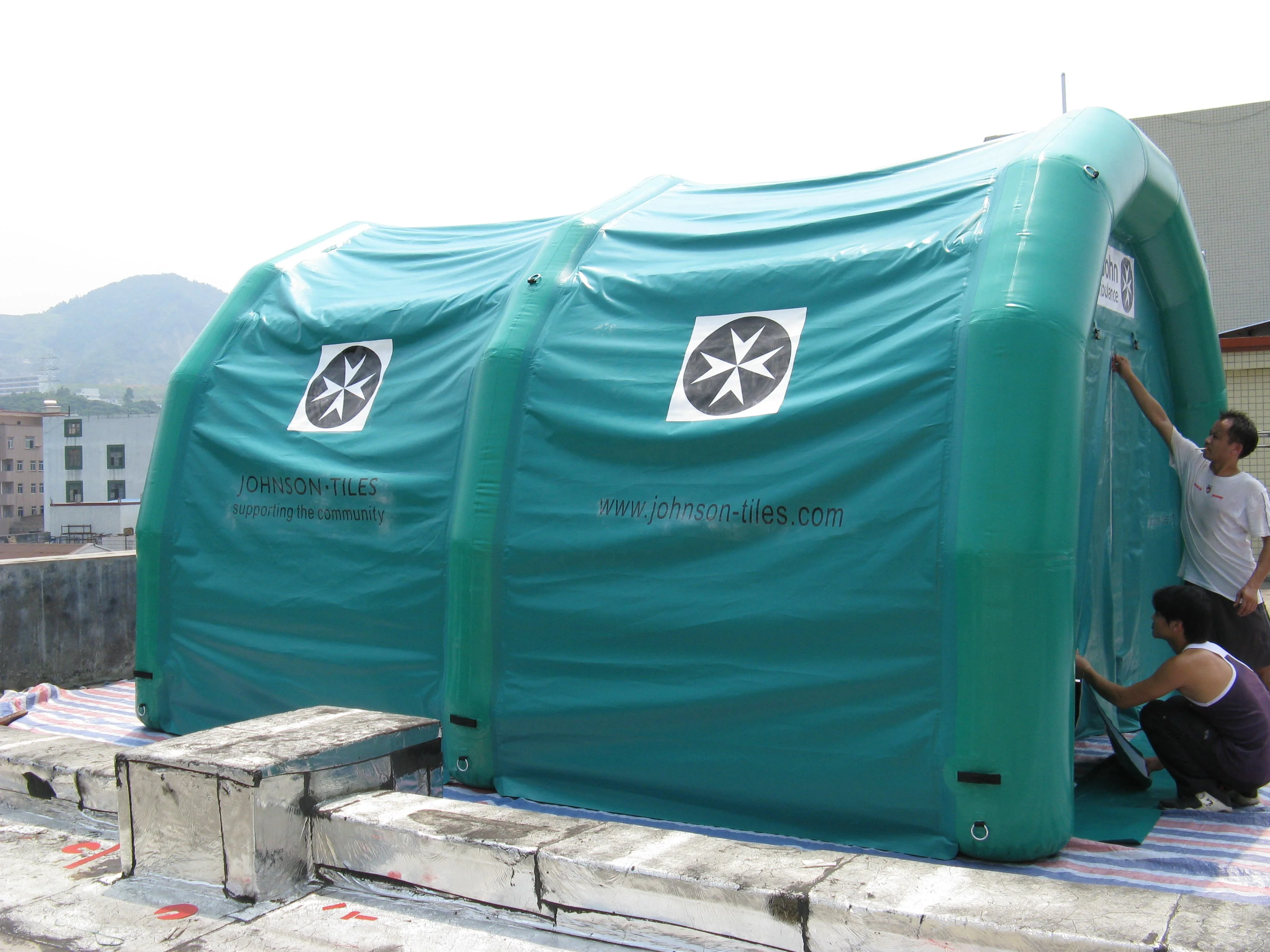 
inflatable mobile hospital tent rescue shelter customized colors, sizes 