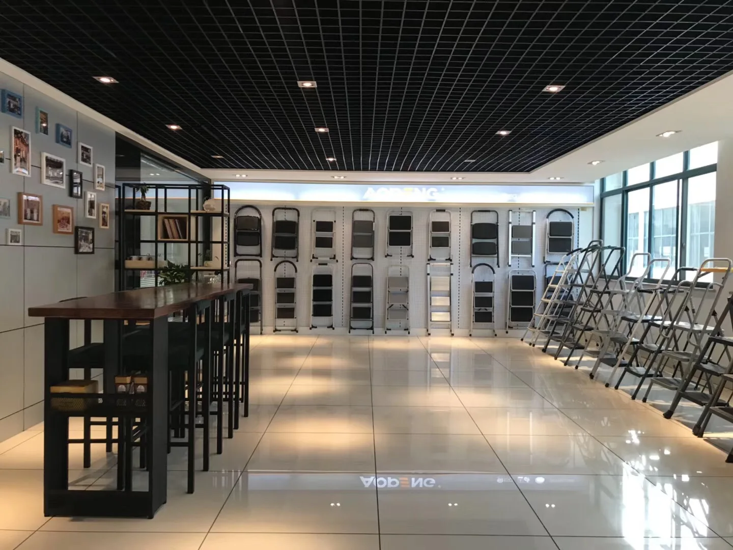 Сделано в Китае 2 шаг короткий Портативная Алюминиевая Лестница AP-2382R