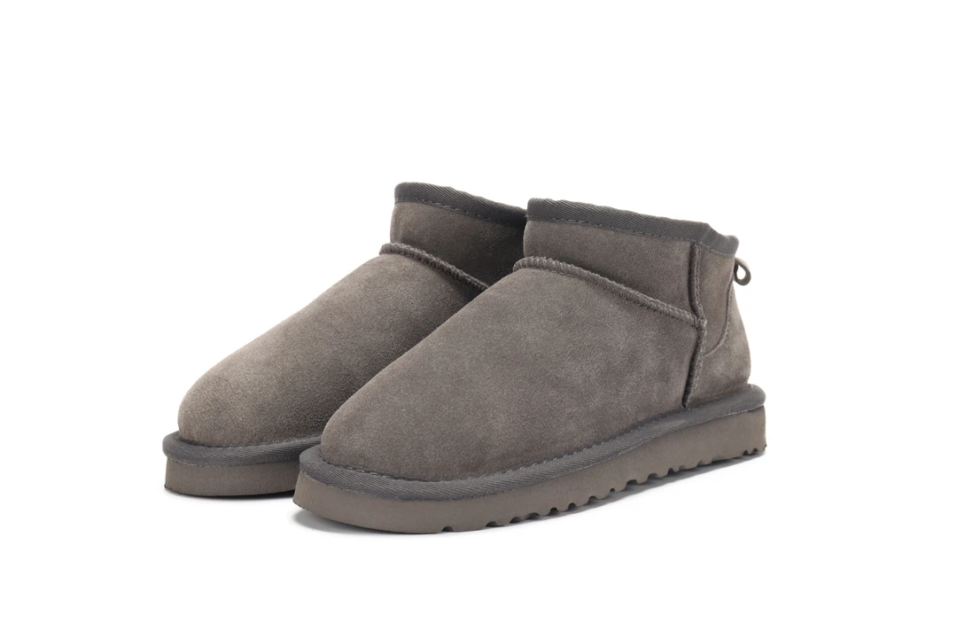 QY726 Wholesale Winter Outdoor Genuine Leather Anti Slip Girl Warm Furry Fur Short Snow Board Boots Women Support customization