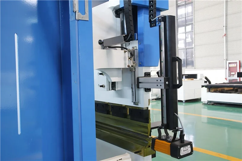  Гидравлический листогибочный станок cnc 63ton