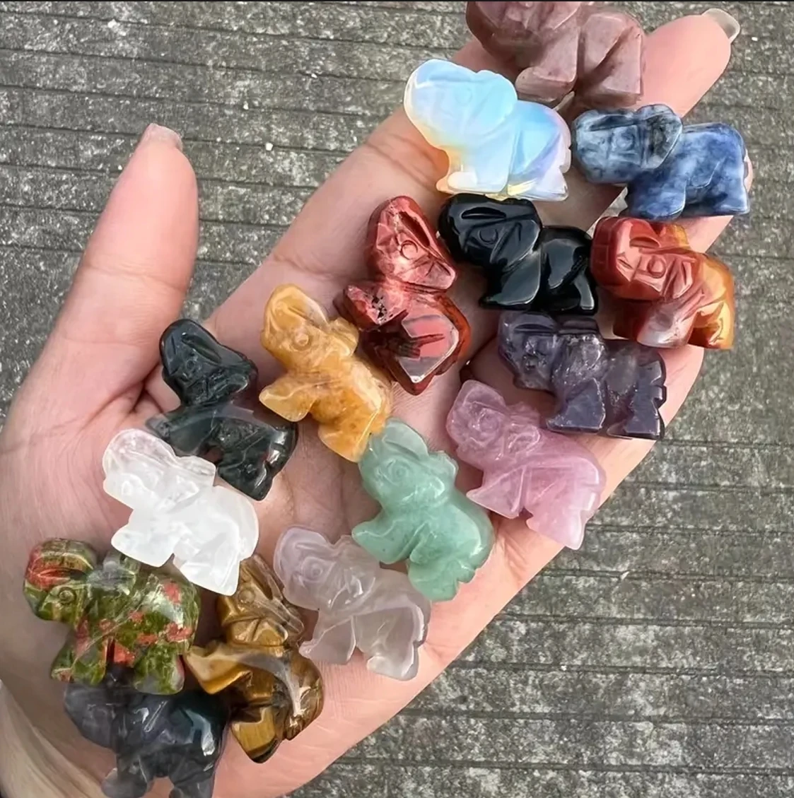 Mini 1in Elephant Craft Ornaments Natural Powder Crystal Agate Jade Polished Engraved Model with Mascot Theme