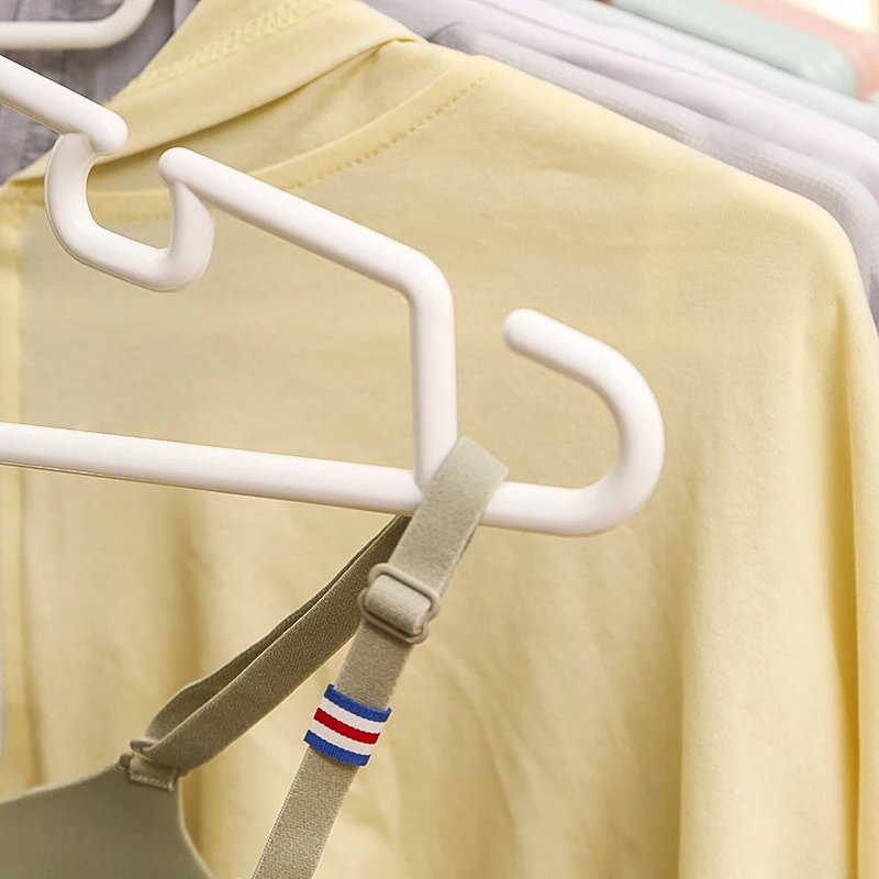 Free sample coat hanger direct wholesale laundry hangers plastic products household items plastic hanger with groove design