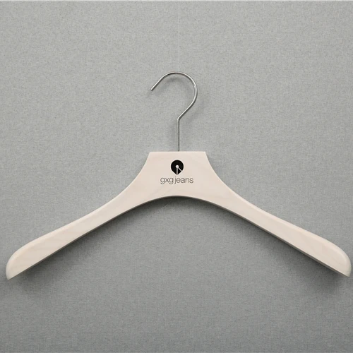 Luxury Cloth Hanger White Wood Clip Hanger Non Slip Boutique Wooden Clothes Hanger Set With Clip For Clothing Shop