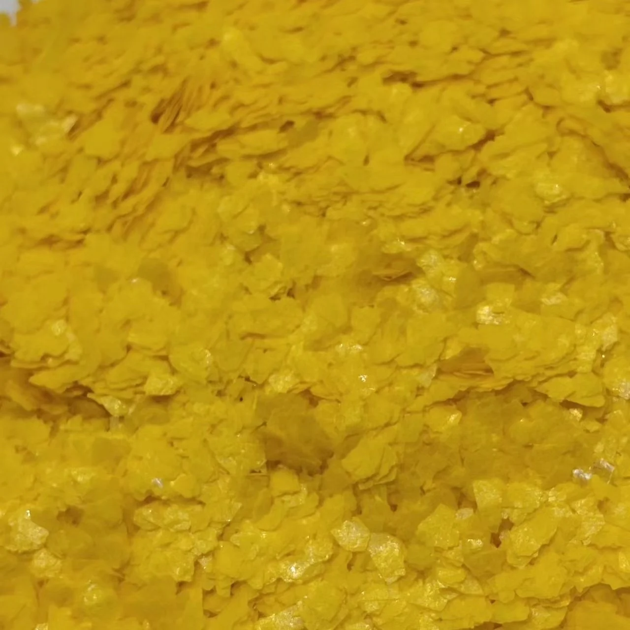 Colorful Composite Dyed mica flake Used for asphalt thermal insulation waterproofing material