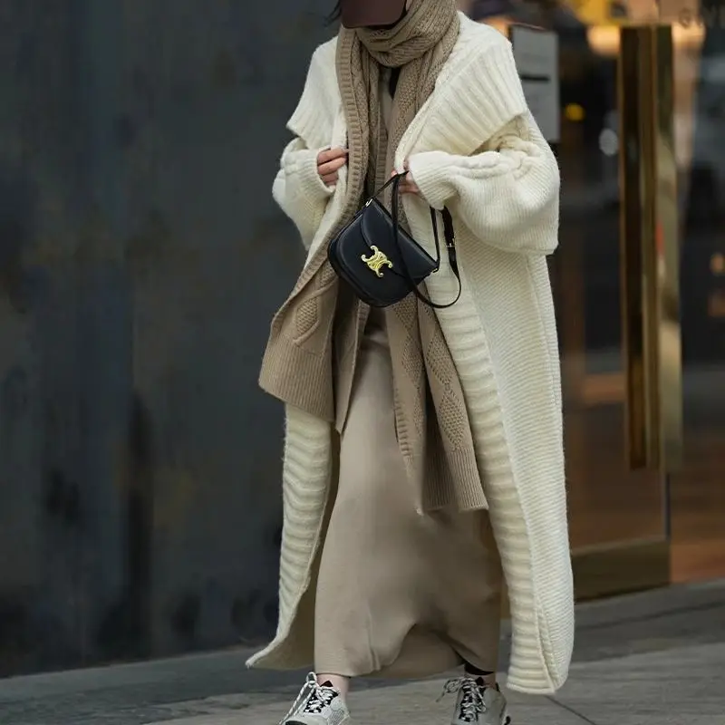 2023 New arrival long sleeve turndown collar cable knit super long women thick sweater coat