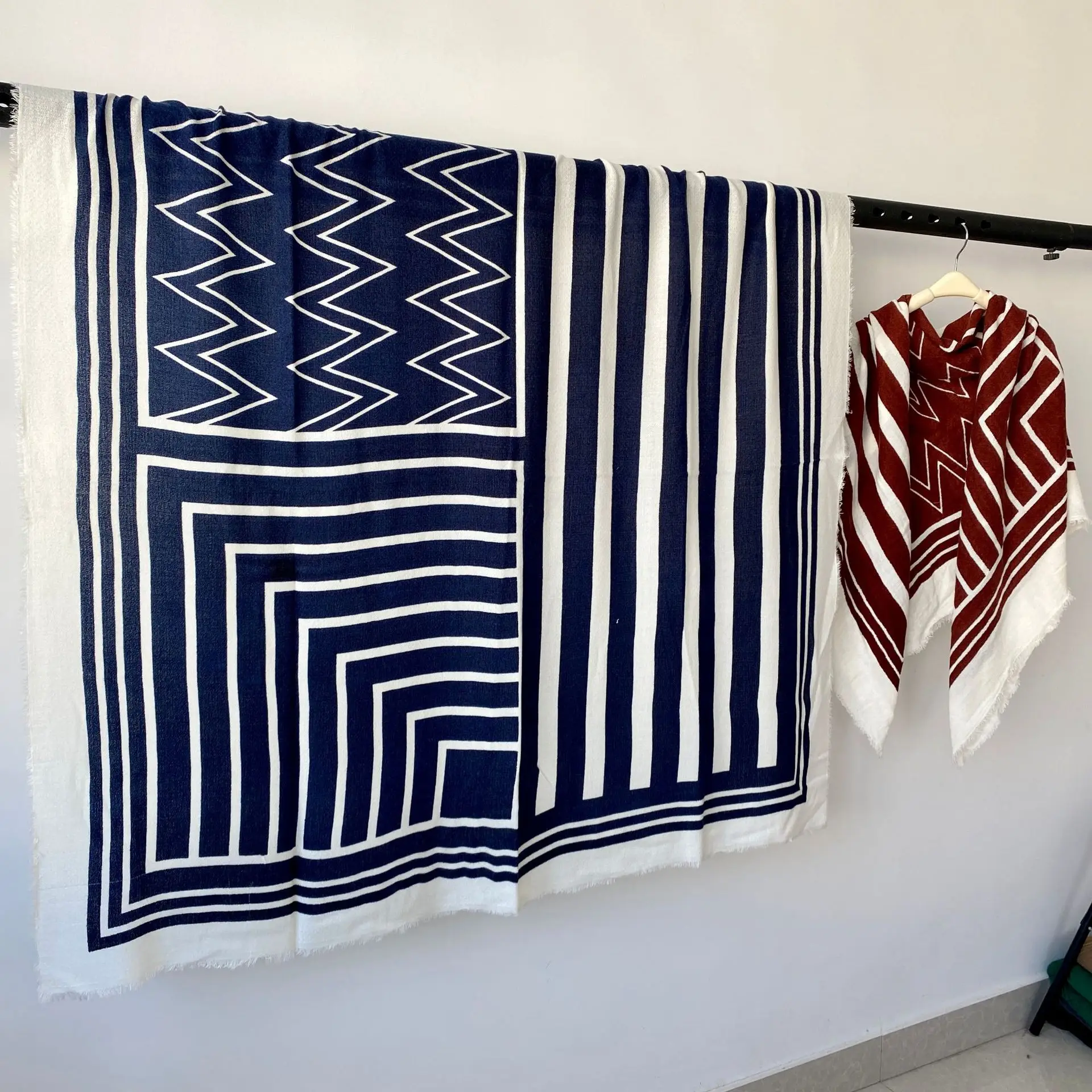 GLS008 модный шерстяной зимний теплый квадратный шарф из полиэстера роскошный