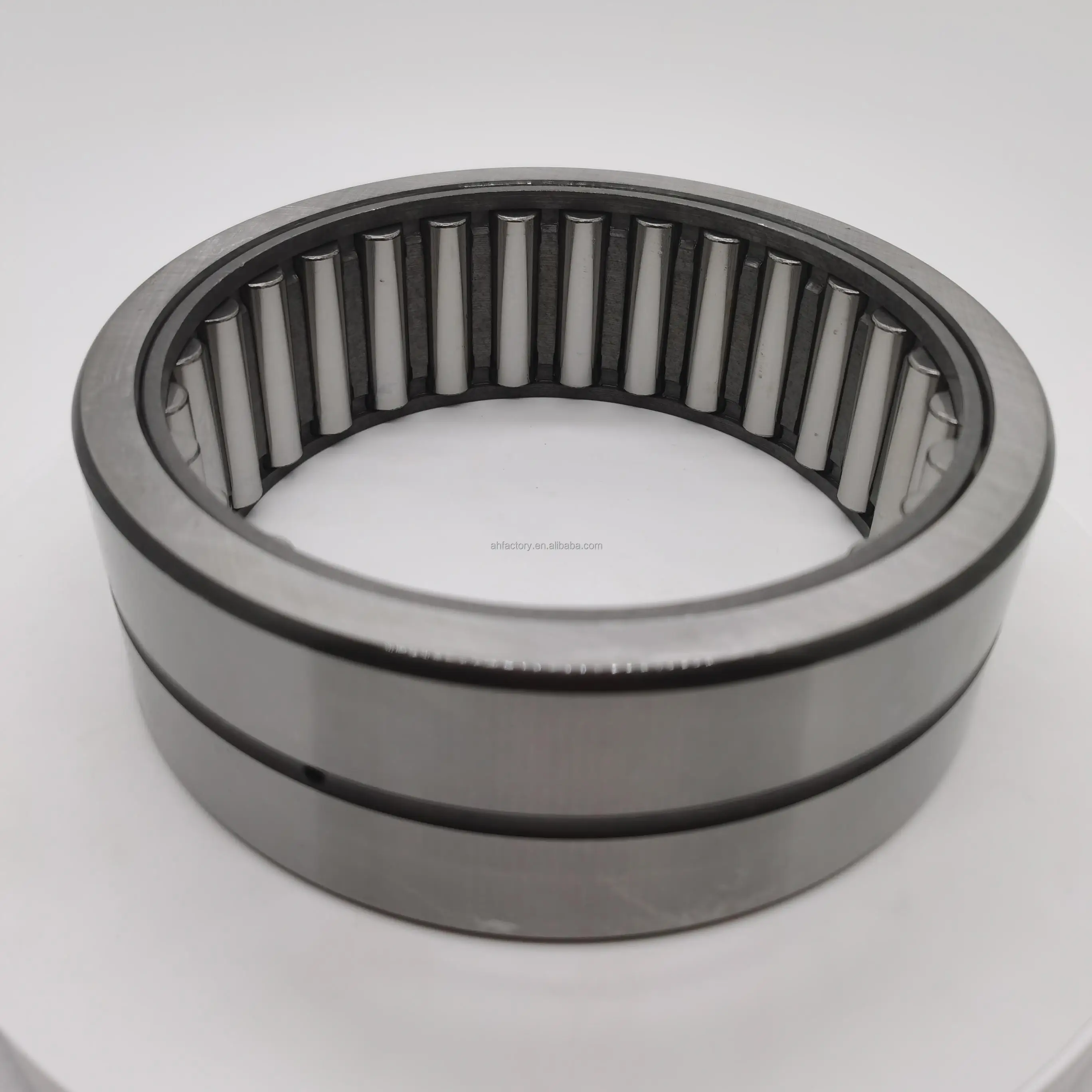 Japan Brand I.K.O. TR14017860 needle roller bearing  High Precision TR Series Size 140*178*60mm
