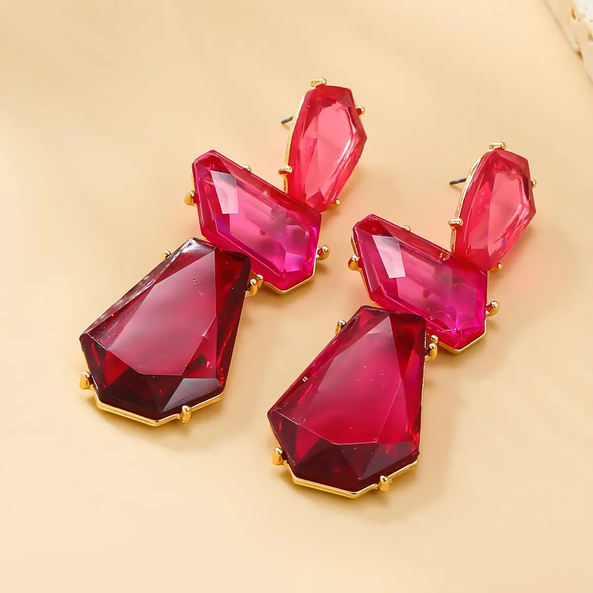 2024 Fashion Jewelry Winter New Plate Earrings Exaggerate European Multilayer Geometric Acetic Irregular Resin Clear Earrings