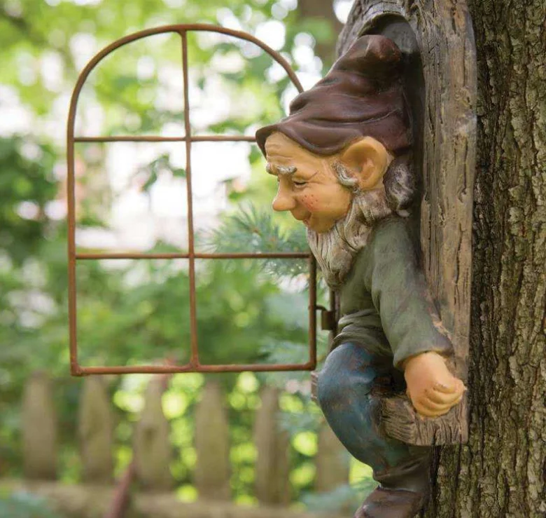 
New and modern style resin garden decoration outdoor with arts and crafts sets for kids of a dwarf with a window 