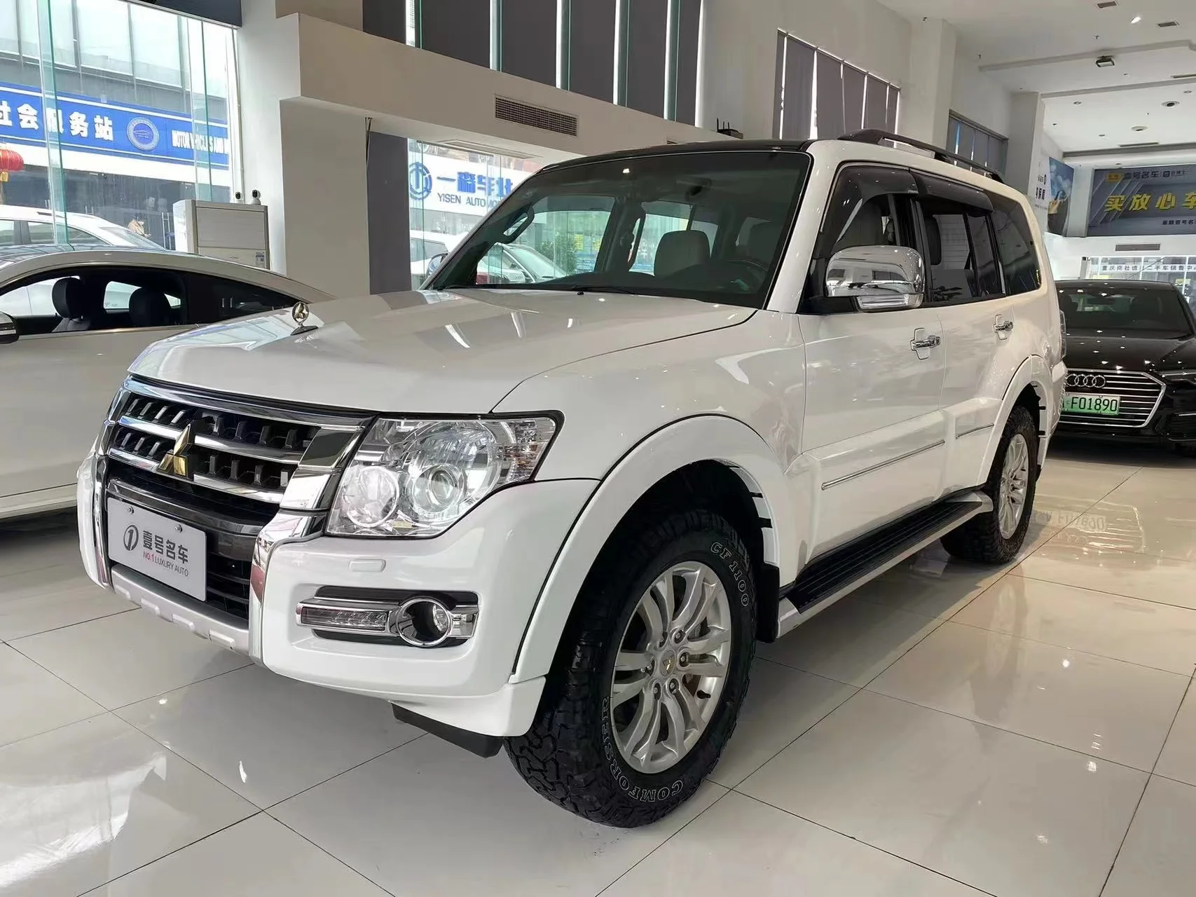 Подержанные автомобили Mitsubishi PAJERO подержанные в хорошем состоянии низкая цена поставщик из Китая