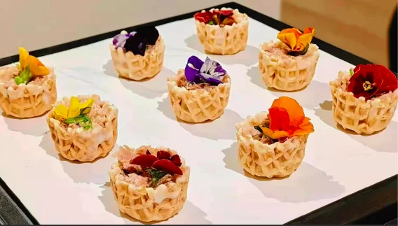 High Quality Wholesale variety of flavors Crispy large flower basket shape DIY Instant frozen tart shell