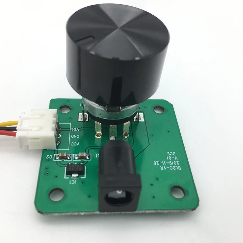 Hi Speed Oscillating Pedestal Stand Fan Motor 12V 24V DC 1300rpm Brushless DC Motor For Rechargeable Solar Fan