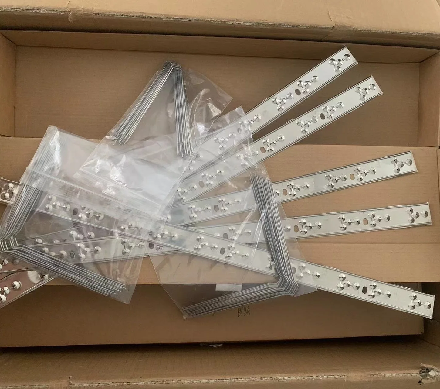 Upgraded Bird Spikes for Outside Squirrel Raccoon Pigeon Cat Animal Deterrent Spikes
