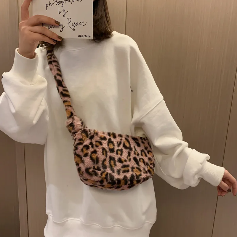 
2020 New Fashion Trend Women Shoulder Bag Leopard Retro Plush Handbag Tote Bag Vintage Lady Faux Fur Bag 
