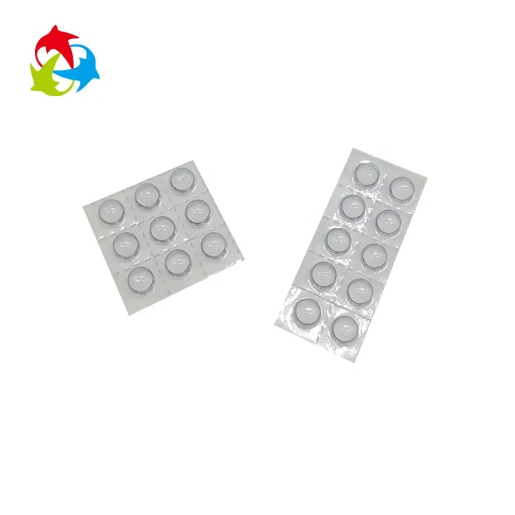 Transparent plastic medical tray blister packaging for capsules