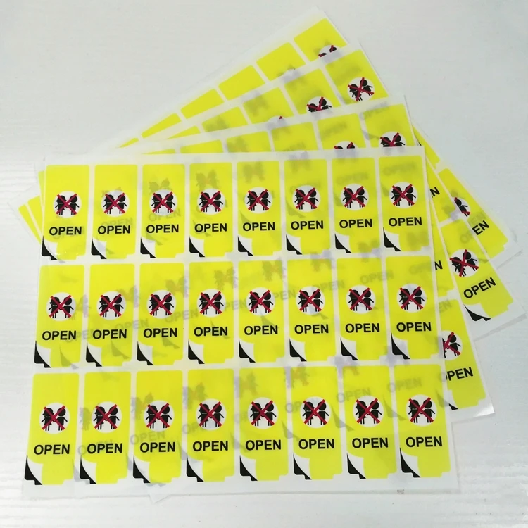 China Factory Custom Socks Garment Roll CMYK Pantone Color Sticker Flexo Label Printing Machine with Die Cutting