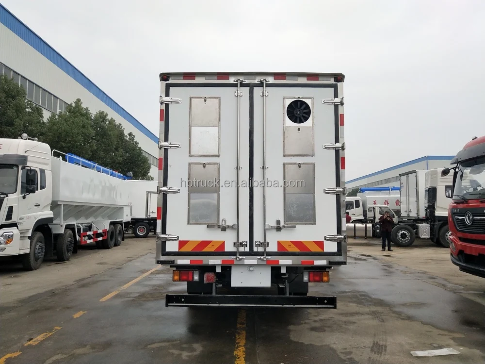 factory sale japan isuzu  6 wheels chicken baby transport truck with refrigerator unit
