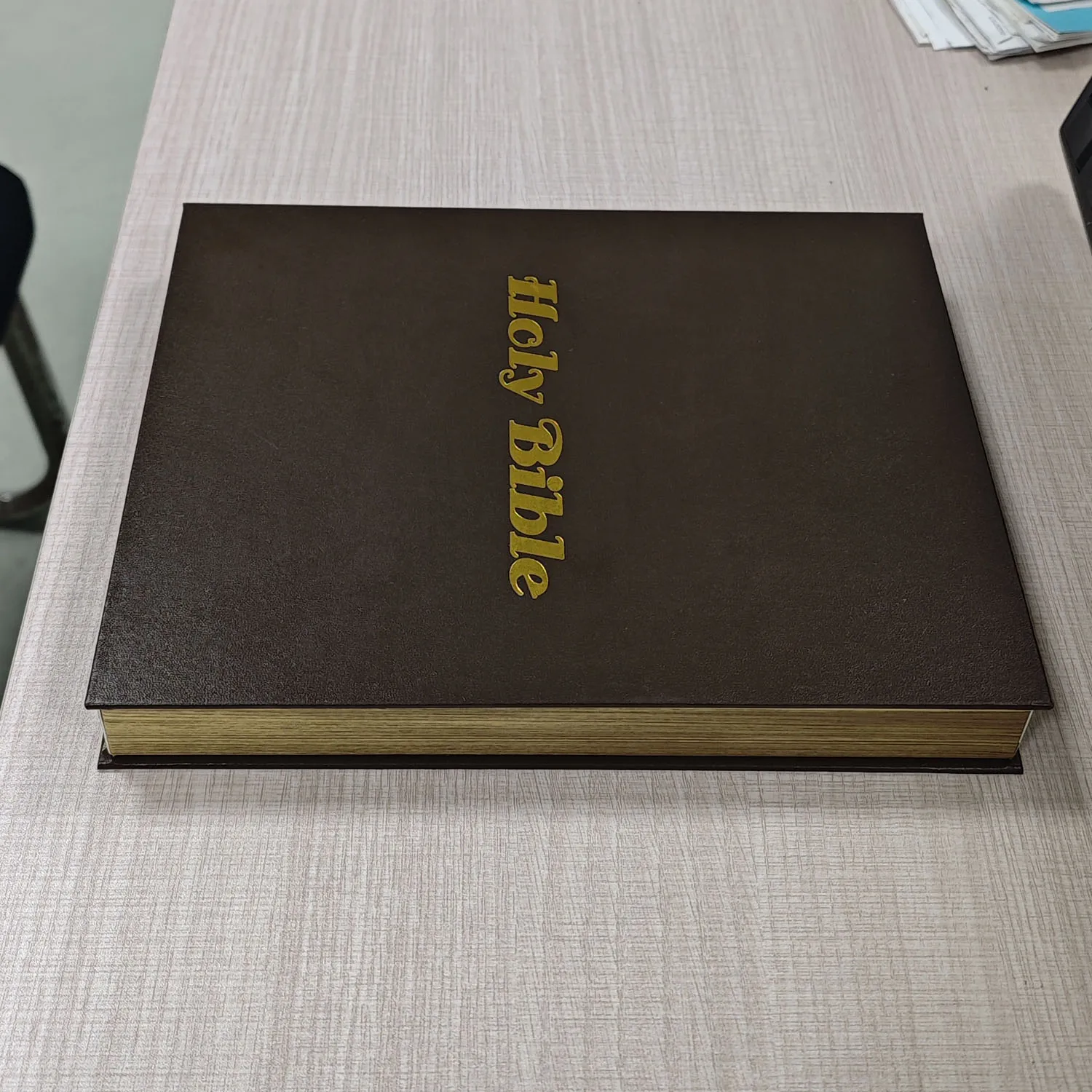 Fashionable Openable Book Shape Gift Box Vintage Empty Fake Book Storage Box