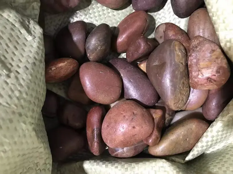 natural red color river pebble stone landscaping decoration stone