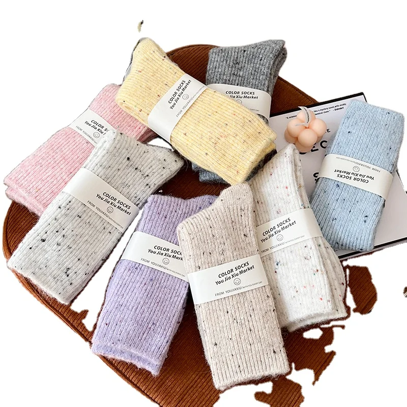 A003  Custom design socks for women with yarn wool mid-tube socks