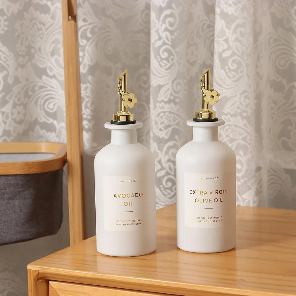 Wholesale Solid Color Kitchen Supplies Household Storage Oil Bottle With Lid Sauce Vinegar Ceramic Olive Oil Bottles