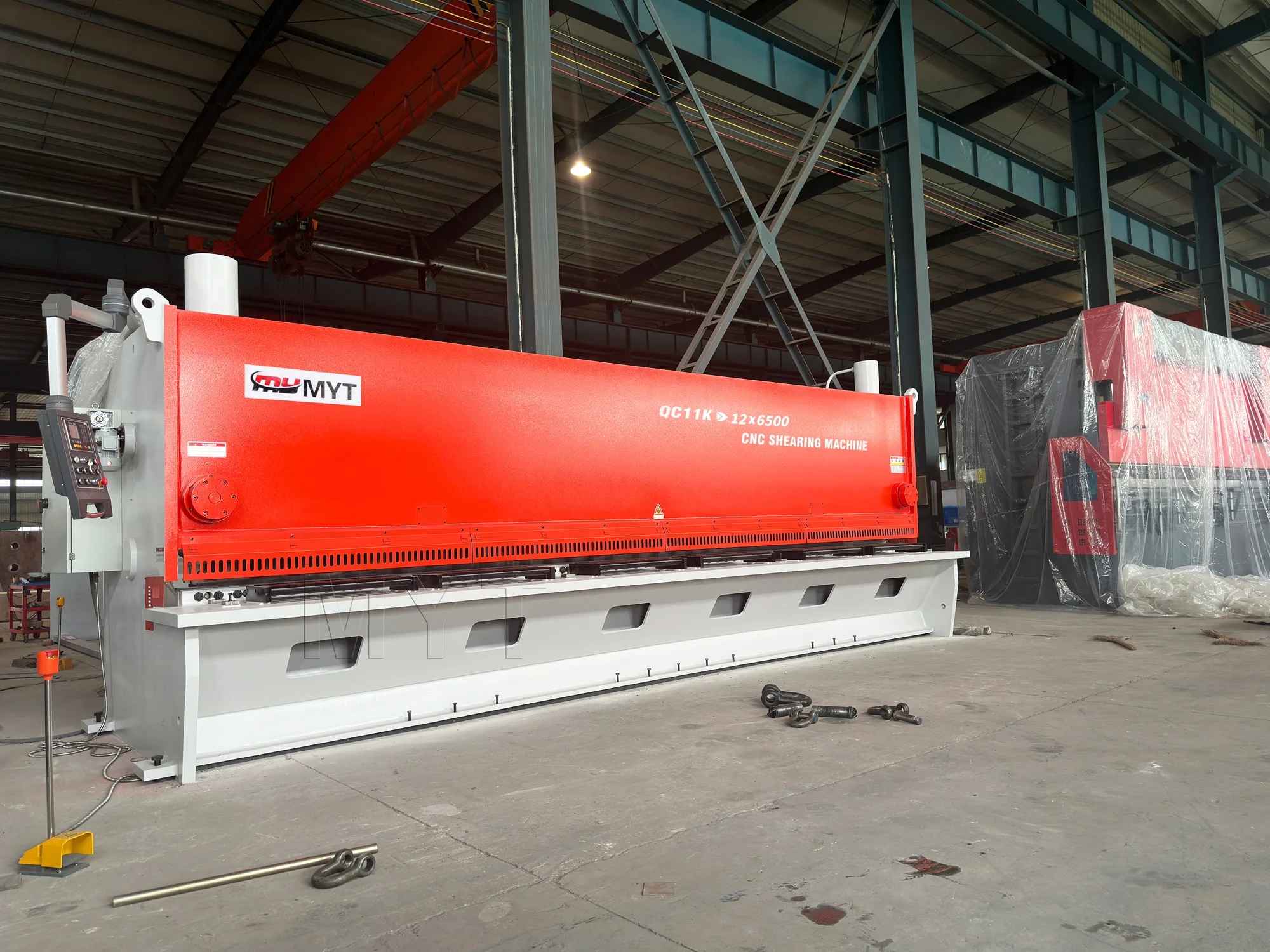Reasonable Price 12X6500 Hydraulic Guillotine Shearing Machine With E21s for sale