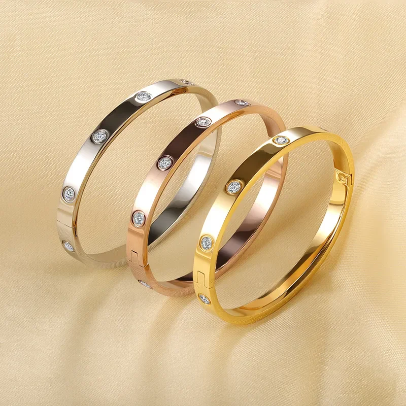 Кристалл кубического циркония 18K позолоченный из нержавеющей стали любовный винт известный бренд браслеты и кольца комплект