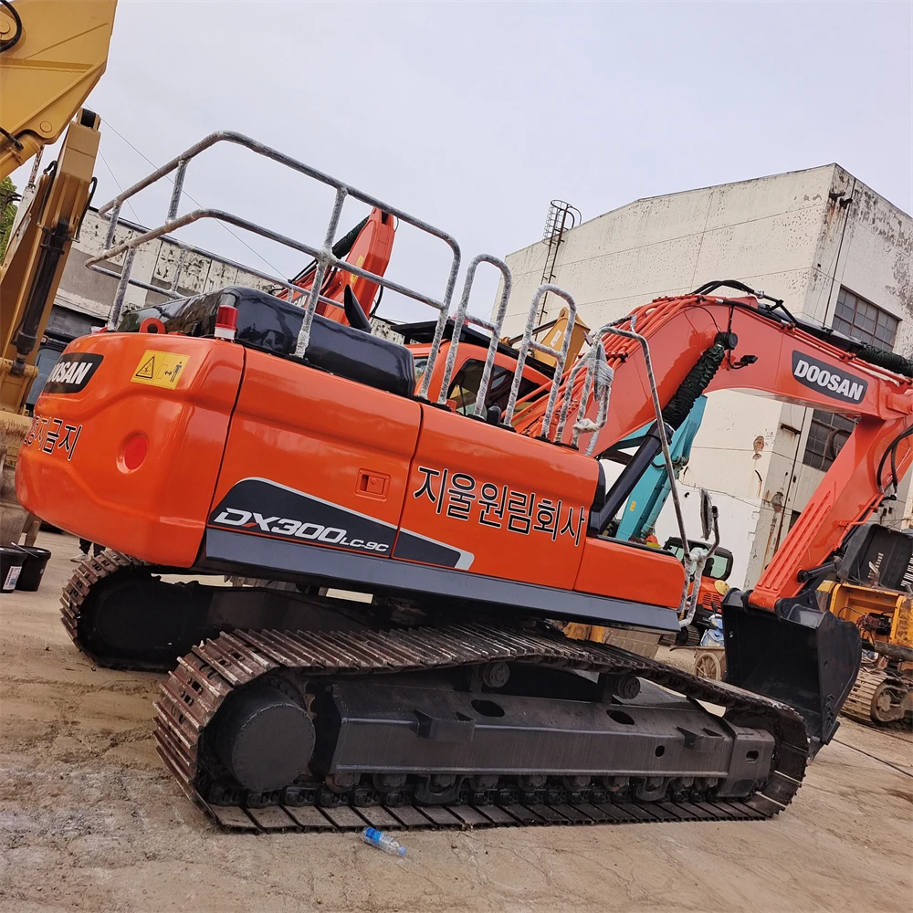 Экскаватор Doosan Dx300 высокого качества DH55 DX225 DX300 в наличии для продажи