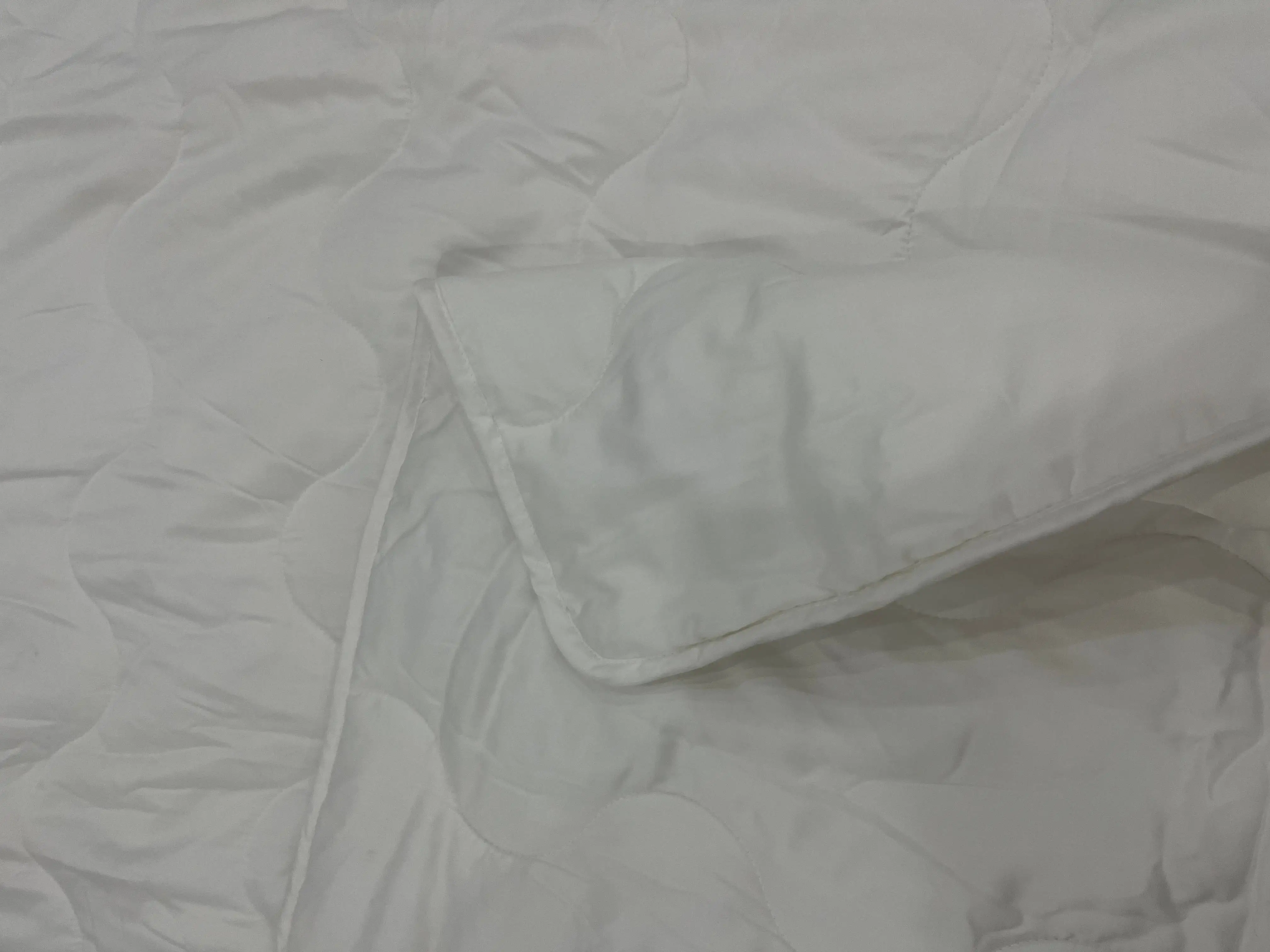 Moncanol Wholesale Ultra bed sheet set with Elastic All Around Quilts 2024.3.17